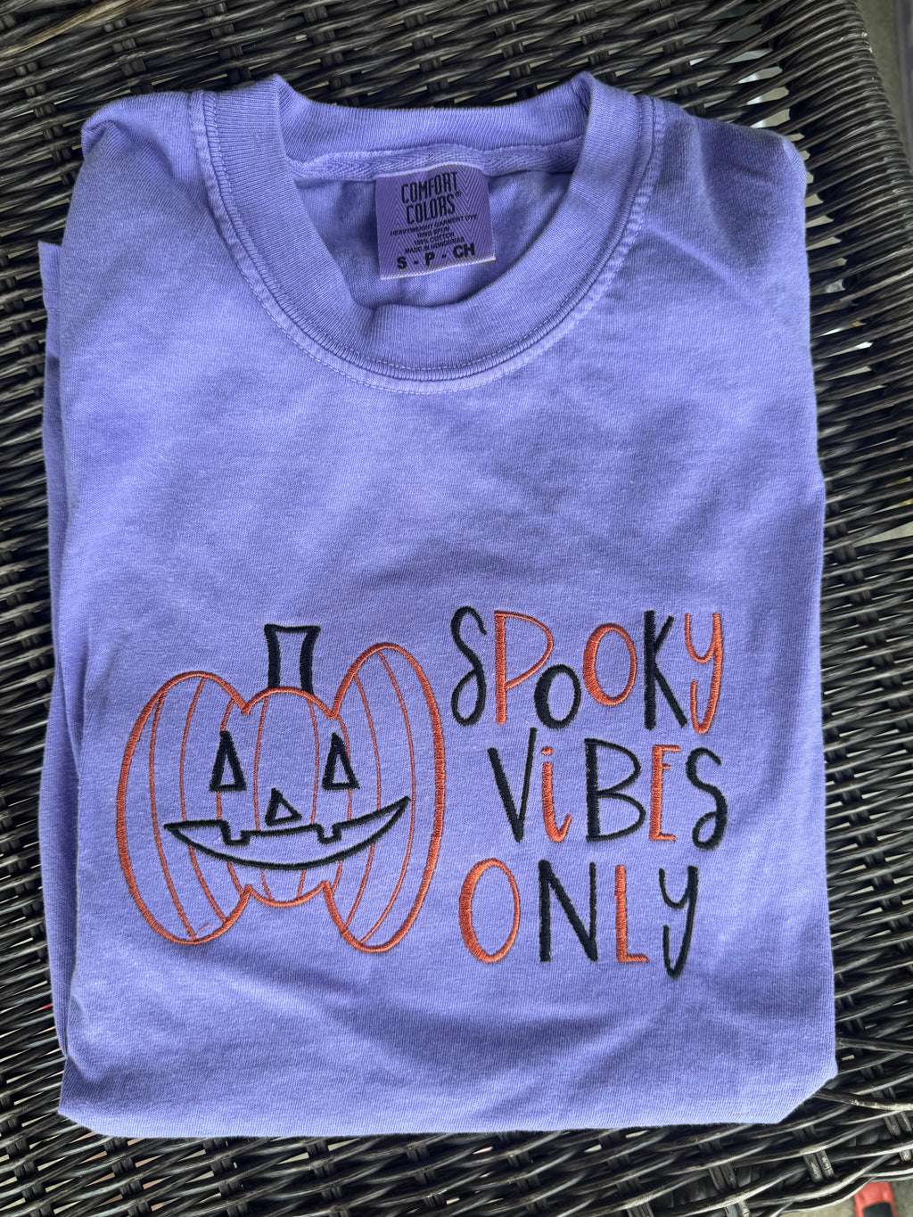 Spooky Vibes Only embroidered short sleeve shirt