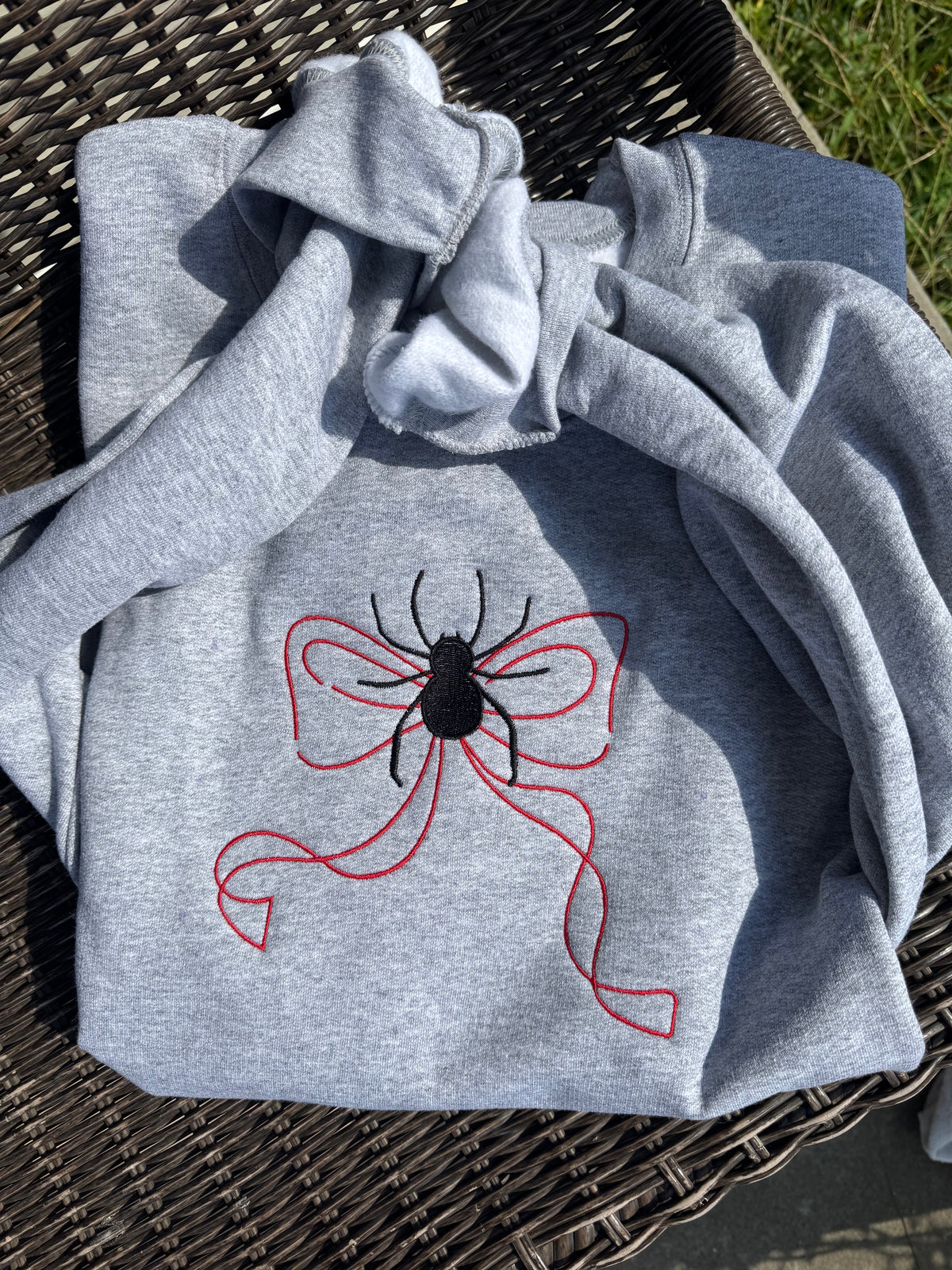 Spider Bow Embroidered Sweatshirt